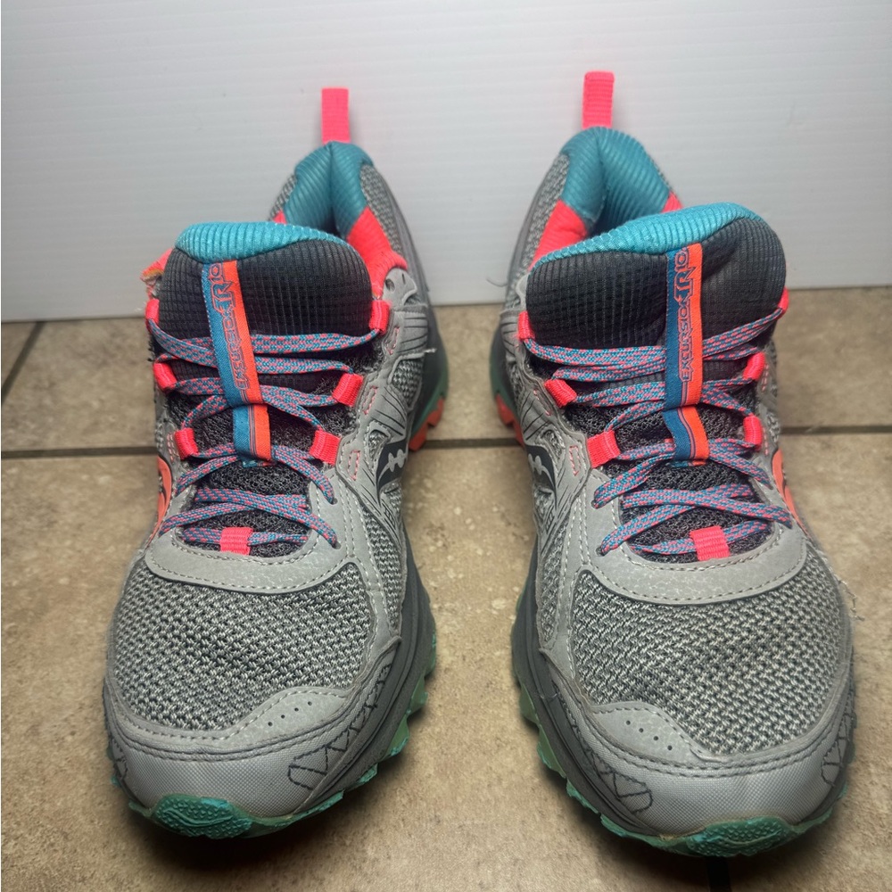 Saucony Women's Size US 9 Grid Excursion Tr10 S15301-1 Grey/Teal/Coral